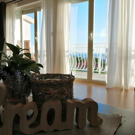 Apartment Near The Sea-Self Check-In Podstrana Eksteriør bilde